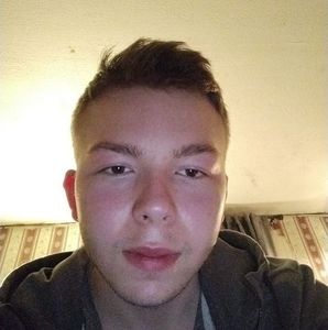 Meet your Posher, Ethan